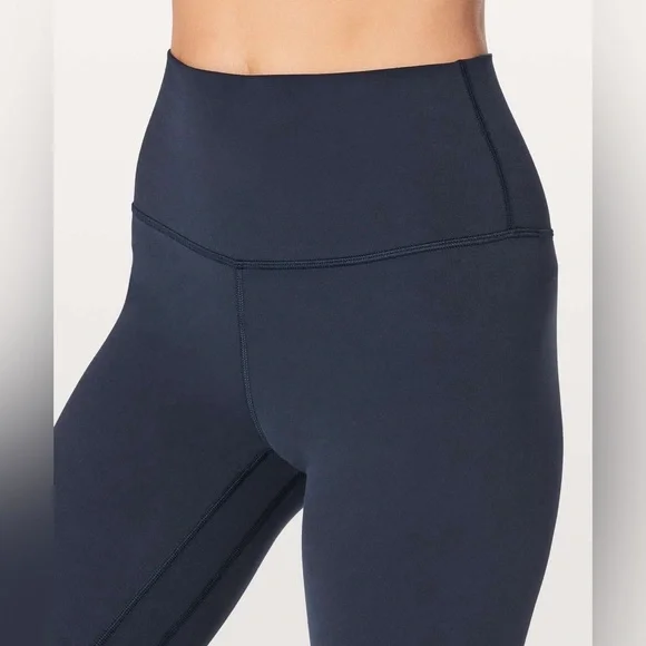 Lululemon Align Pant II *25" - wear on behind - Picture 7 of 8